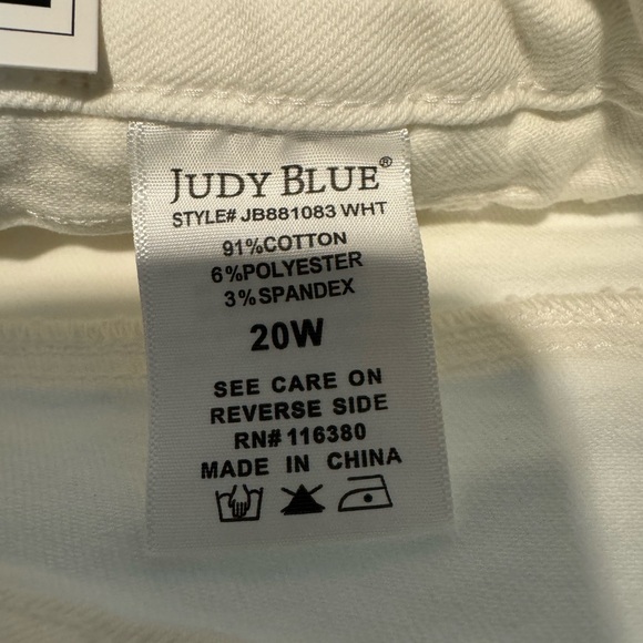 Judy Blue 20W “Aruroa Weekender”White Denim Pants - Picture 13 of 13
